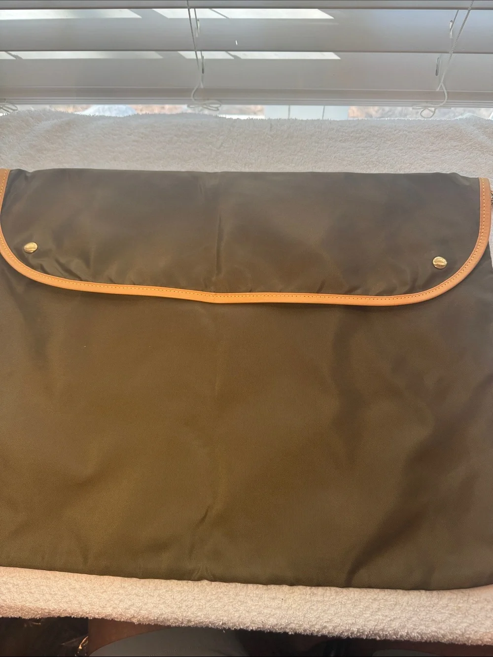 Louis Vuitton this leather perfect